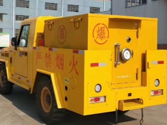 河口凯龙爆破器材运输车：保障爆破任务的安全运行